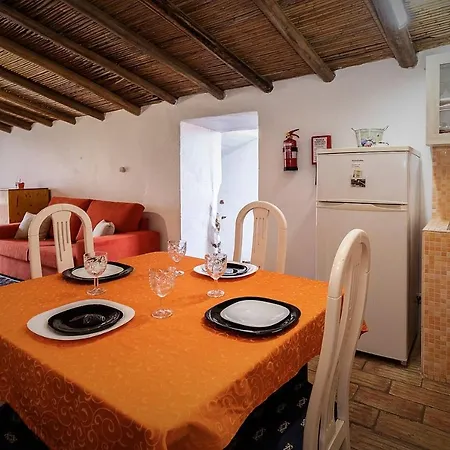 Guest house Casa Do Forno - Quinta Amoreira Benafim